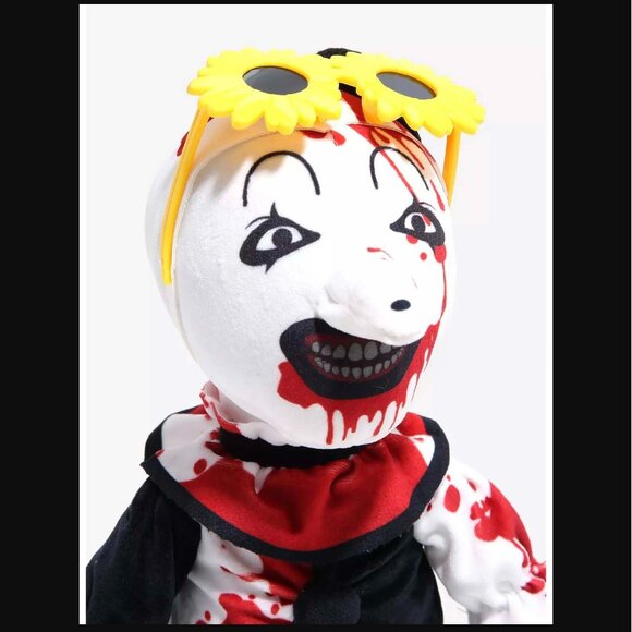Terrifier Art the Clown Bloody Doll - Picture 2 of 4